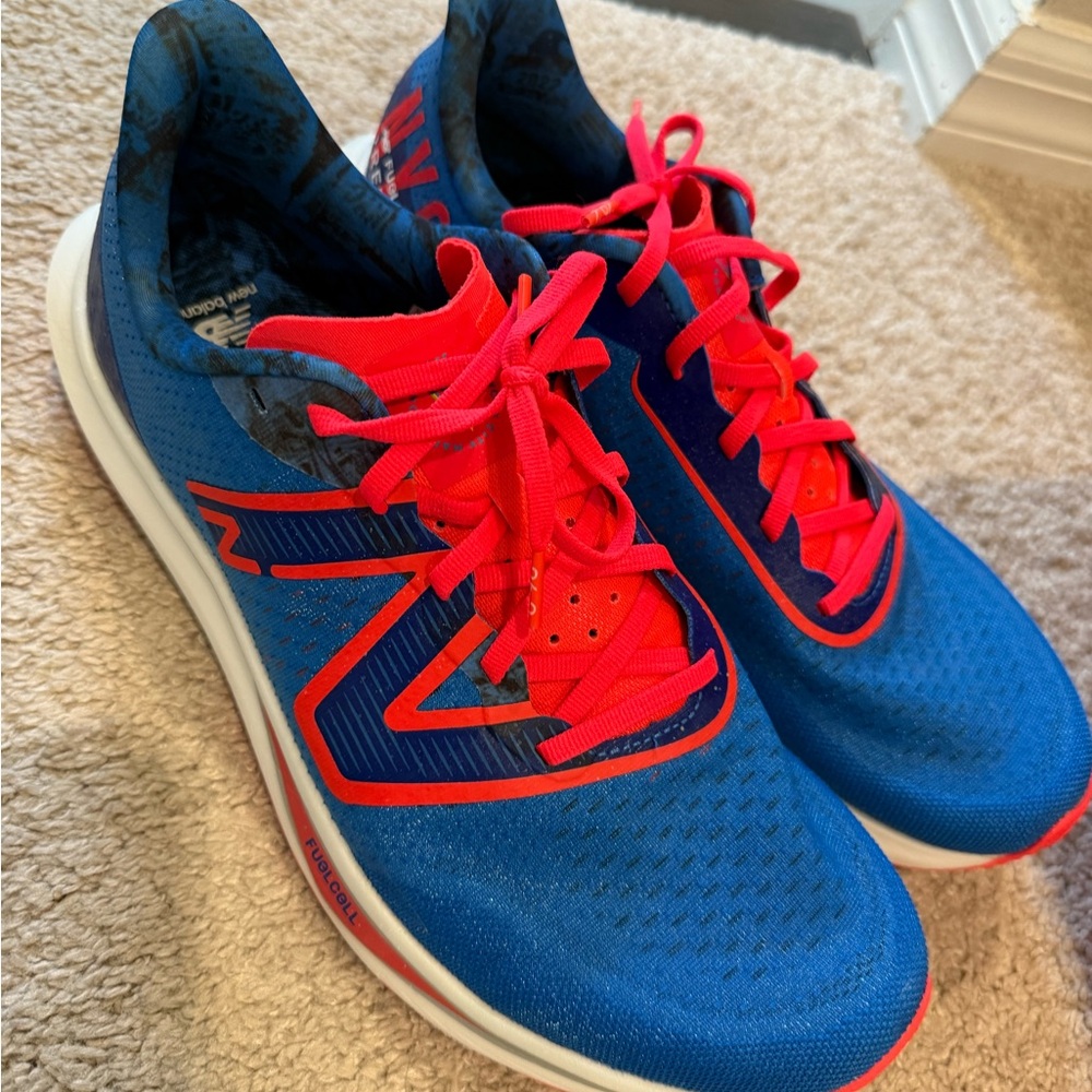 Like new new balance FuelCell Rebel v3 Running Shoes